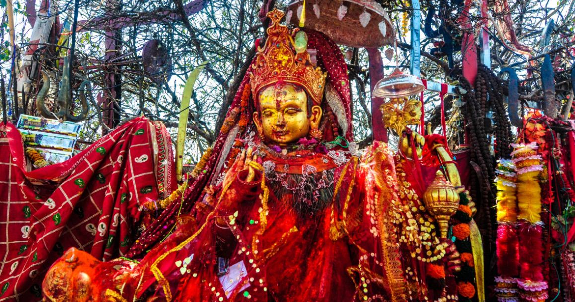 १९ हजारभन्दा बढीले गरे पाथीभरा मन्दिरमा पूजापाठ 